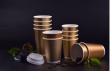 金色紙杯 - 金色紙杯