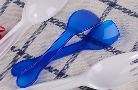 冰（bīng）淇淋勺