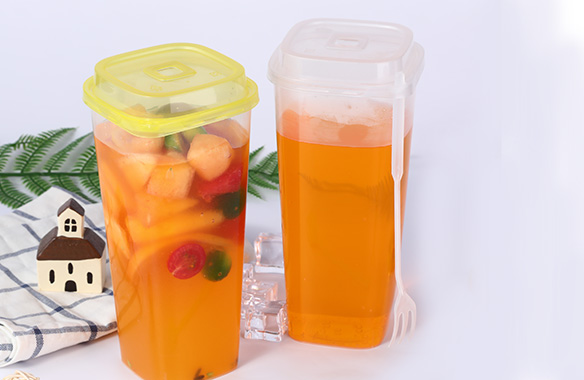 方型注塑杯（bēi）